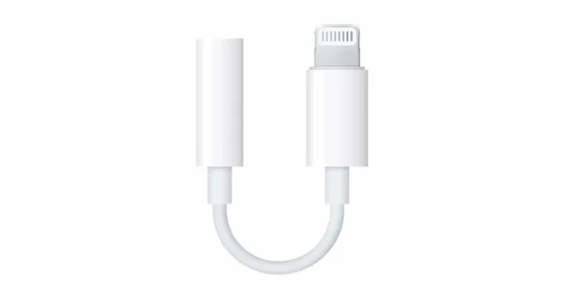 Lightningコネクタをφ3.5mmイヤホンジャックに変換するおすすめのアダプタはコレ!